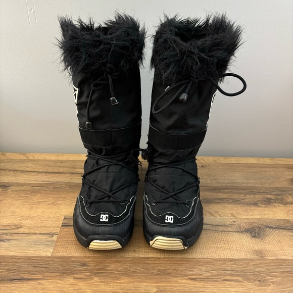 DC Shoes Dc Black White Waterproof Faux Fur Cold Weather Winter